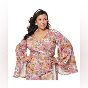 EUC Smak Parlour Cropped Long Bell Sleeve Wrap Top in Lavender Retro Blooms Sm